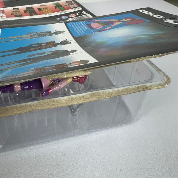 ROBLOX Toys Lot of 6 Figurines Open Box Damaged Box Missing Pieces - Picture 9 of 16